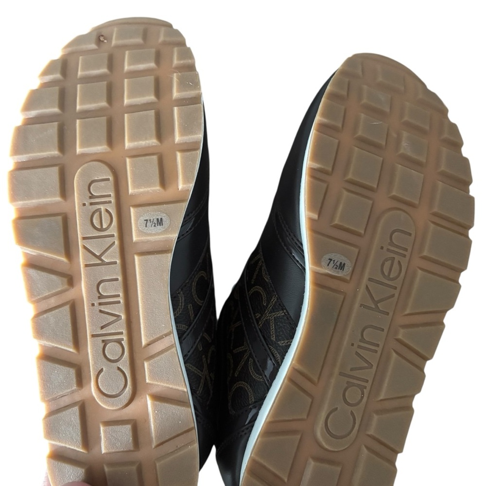 Calvin Klein Women’s Lace Up Sneakers CK Logo Faux Leather Upper Size 7.5 NWOB - Picture 7 of 7
